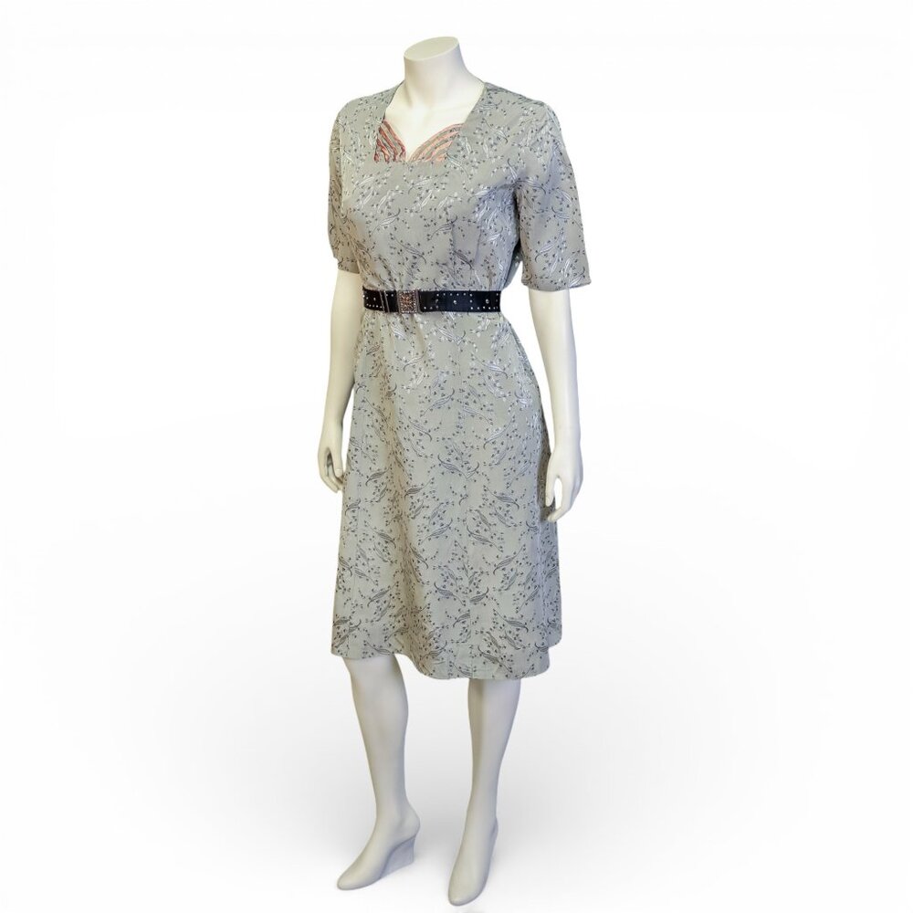 1940s Embroidered Taffeta Dress | Silvery Floral Vintage Dress | Size 10-12